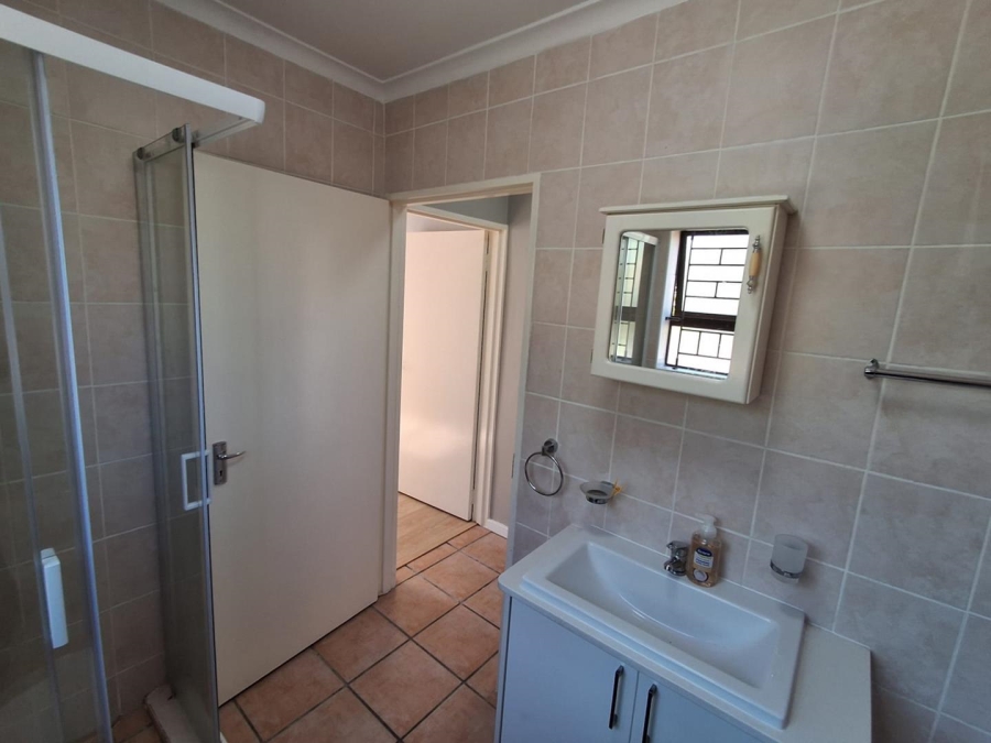 To Let 2 Bedroom Property for Rent in Sonstraal Western Cape